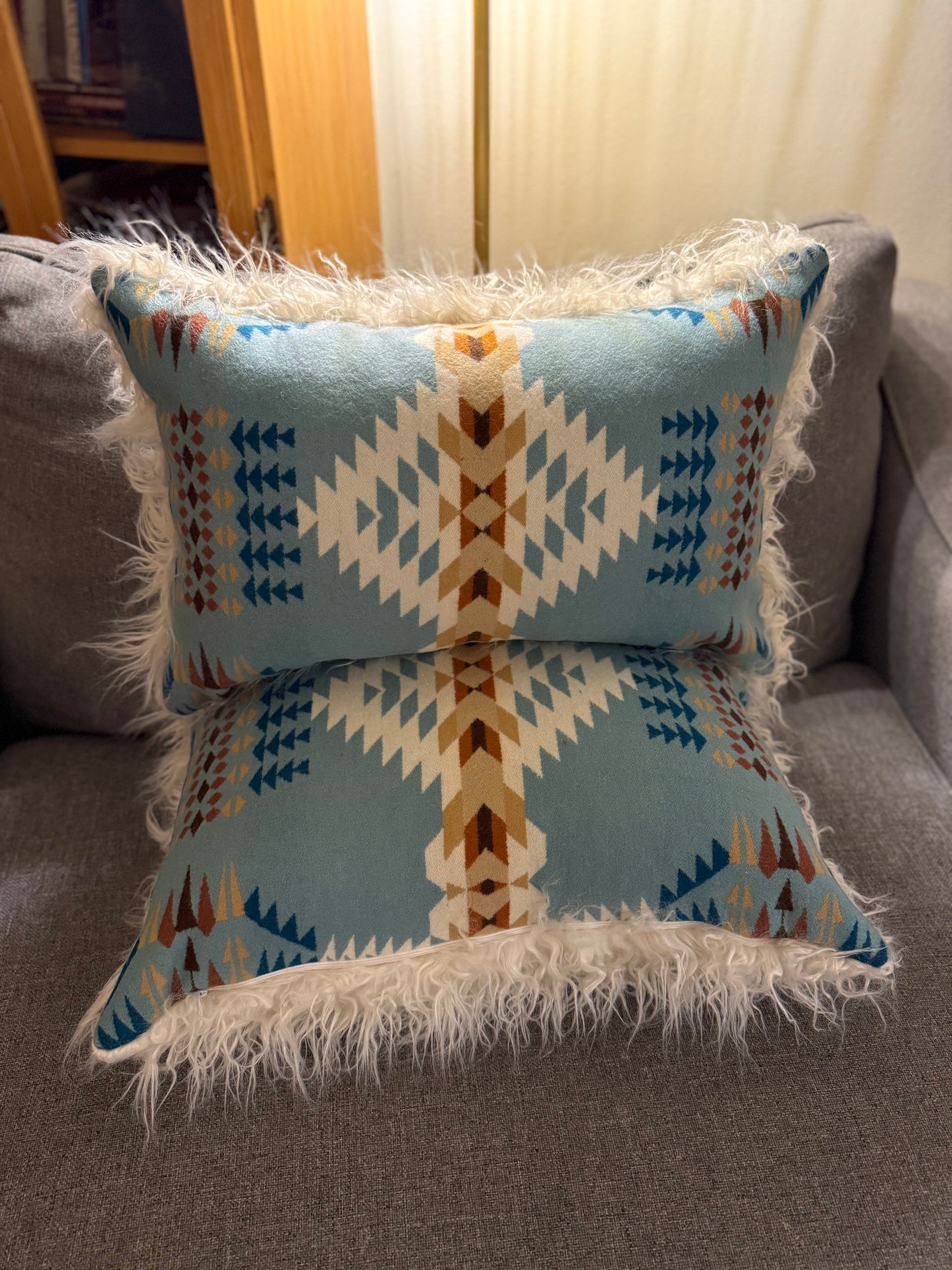 Rancho Arroyo Aqua Pillow Set