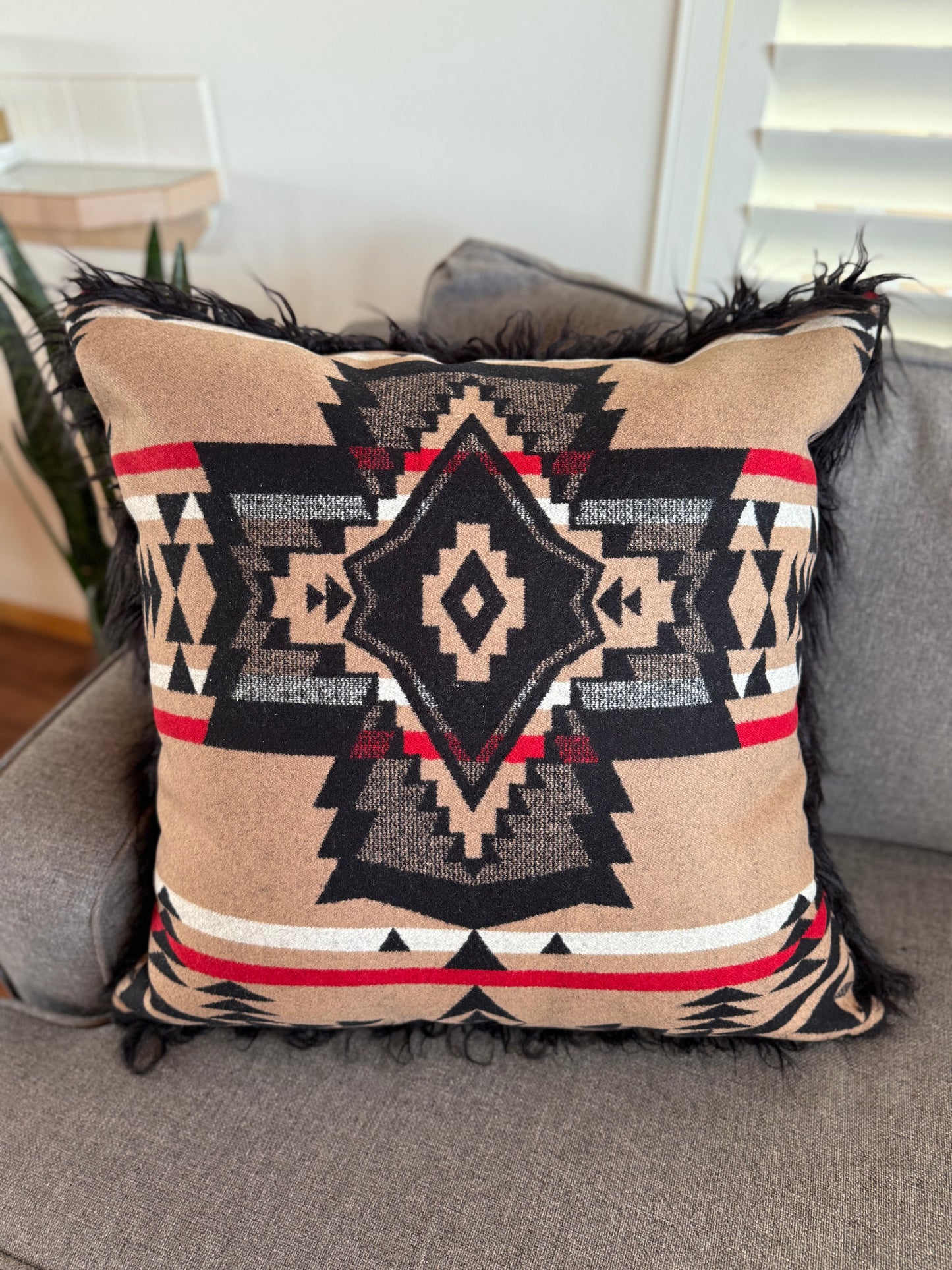 Extra Large Rock Point Black Pillow