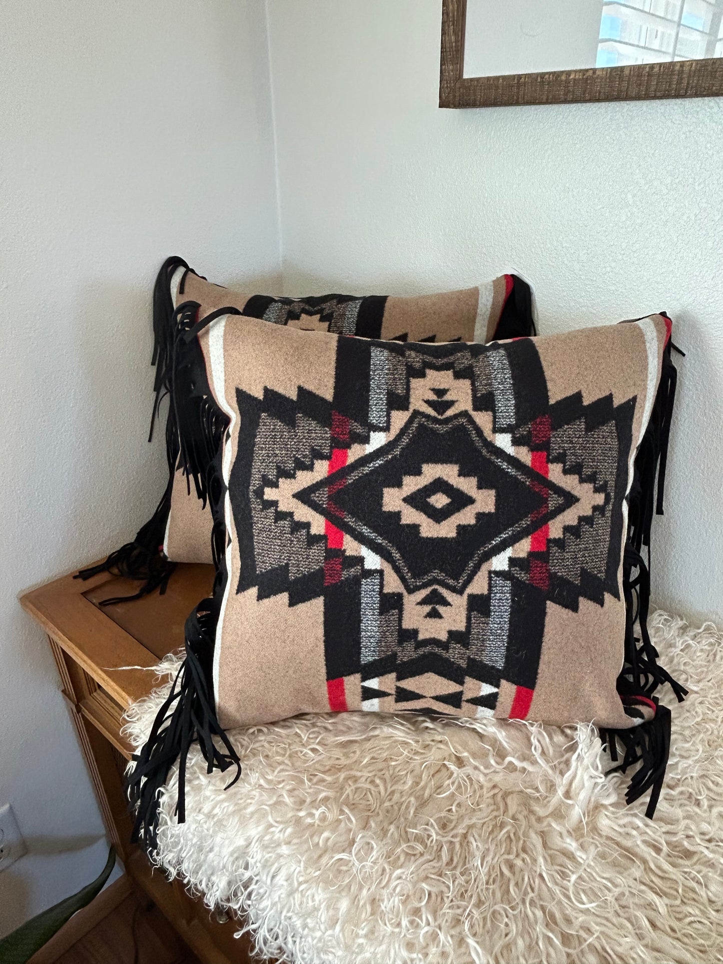 Rock Point Black with Fringe Standard Set