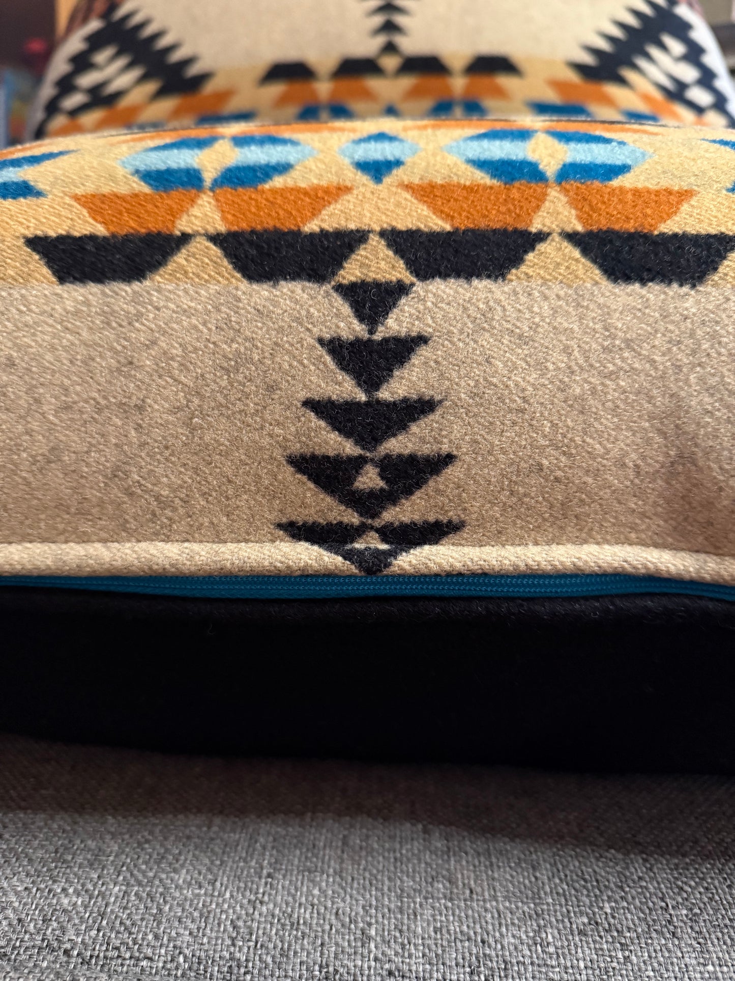Extra Large Rancho Arroyo Black Pillows