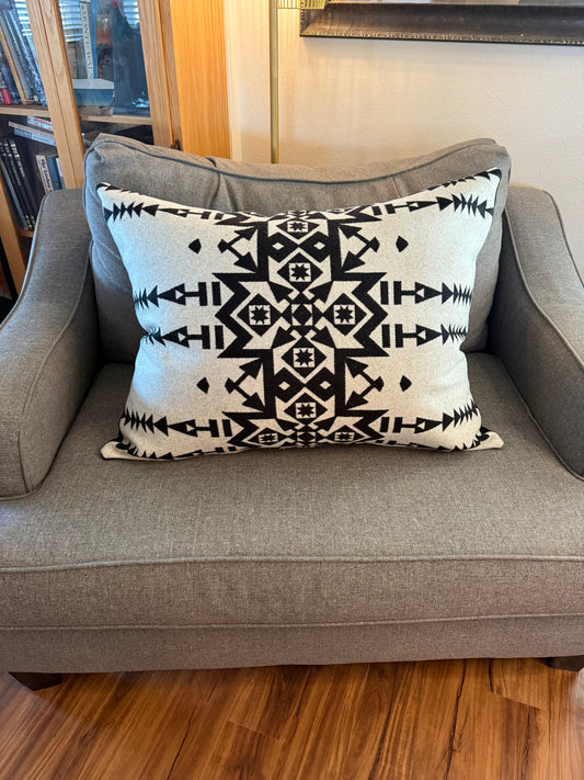 Super Large Condensed White Pillow