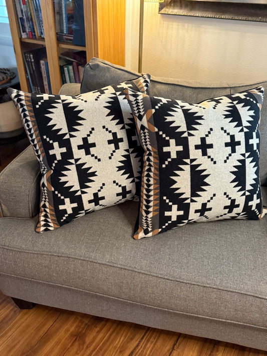 Large Spider Rock Pillows