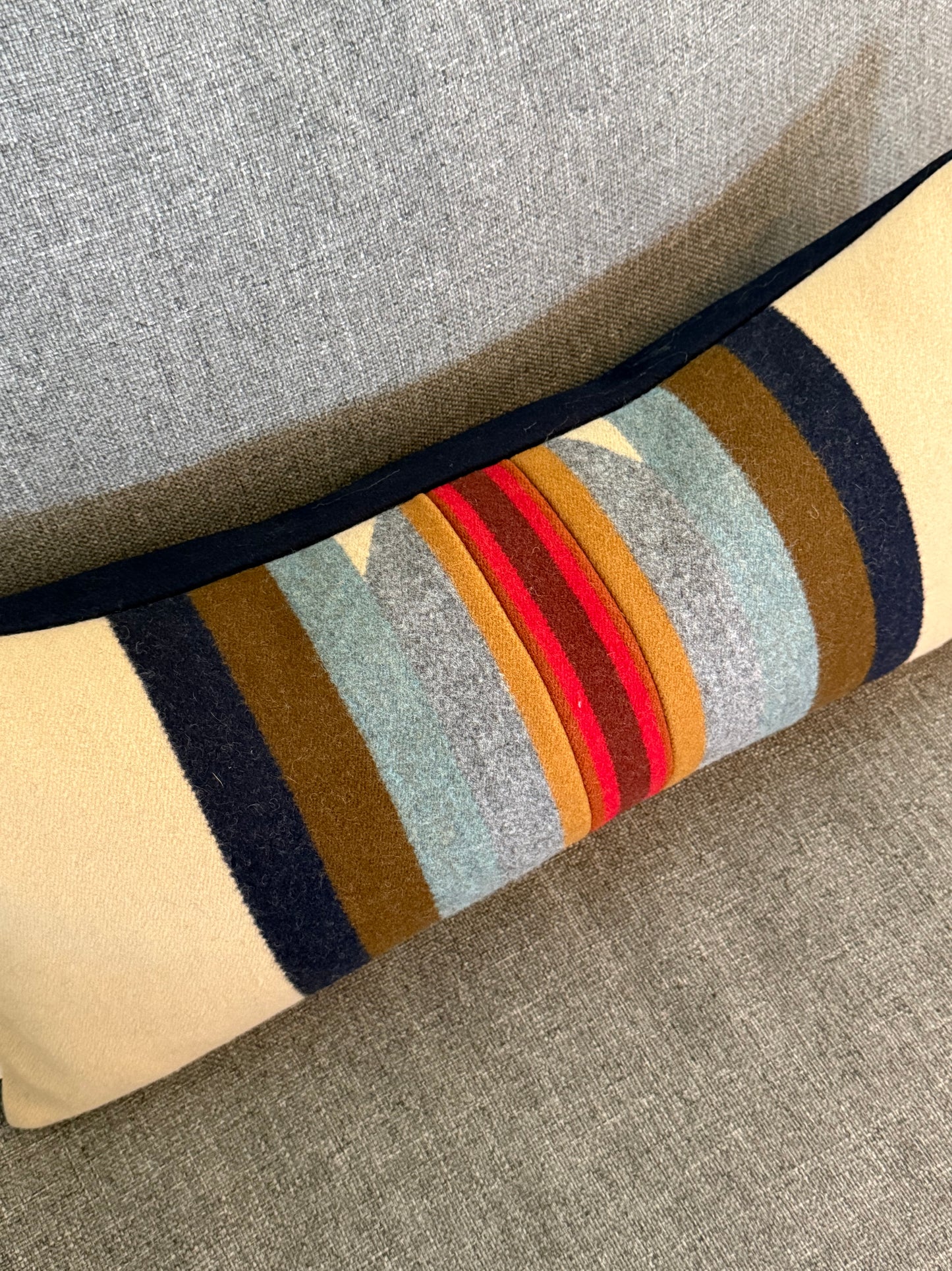 Wyeth Trails Beige Lumbar