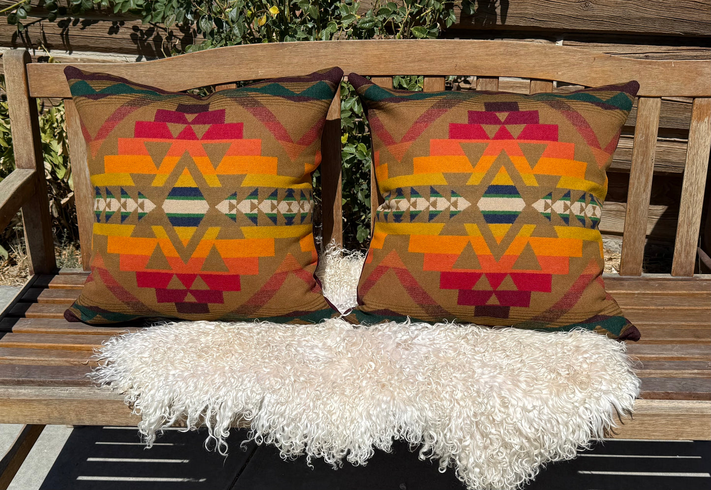 Large Alto Mesa Brown Pillow Set
