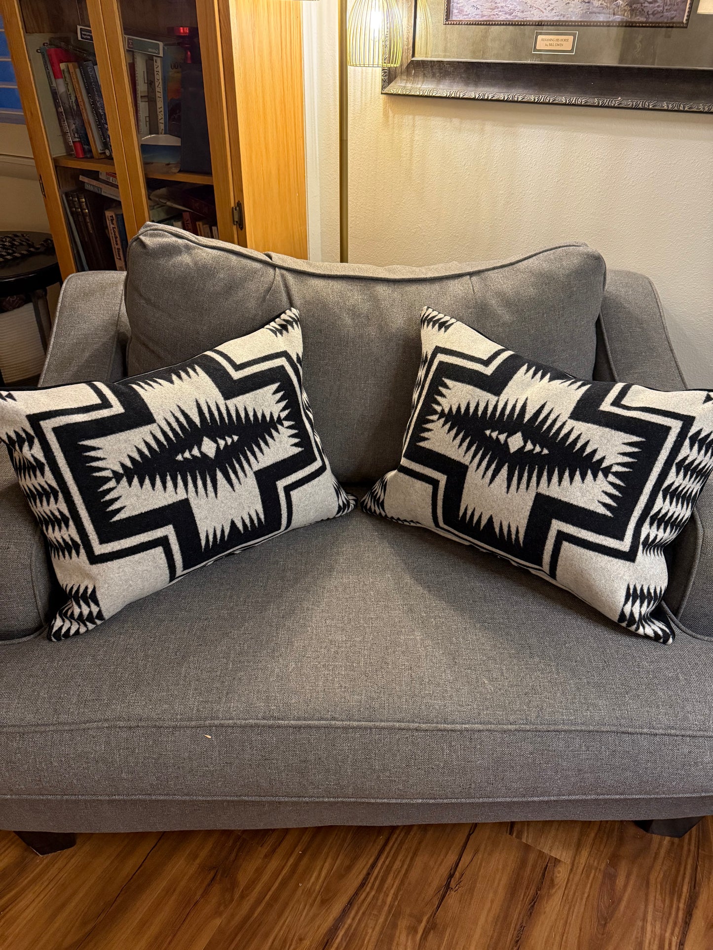 Large Walking Rock Pillow Set