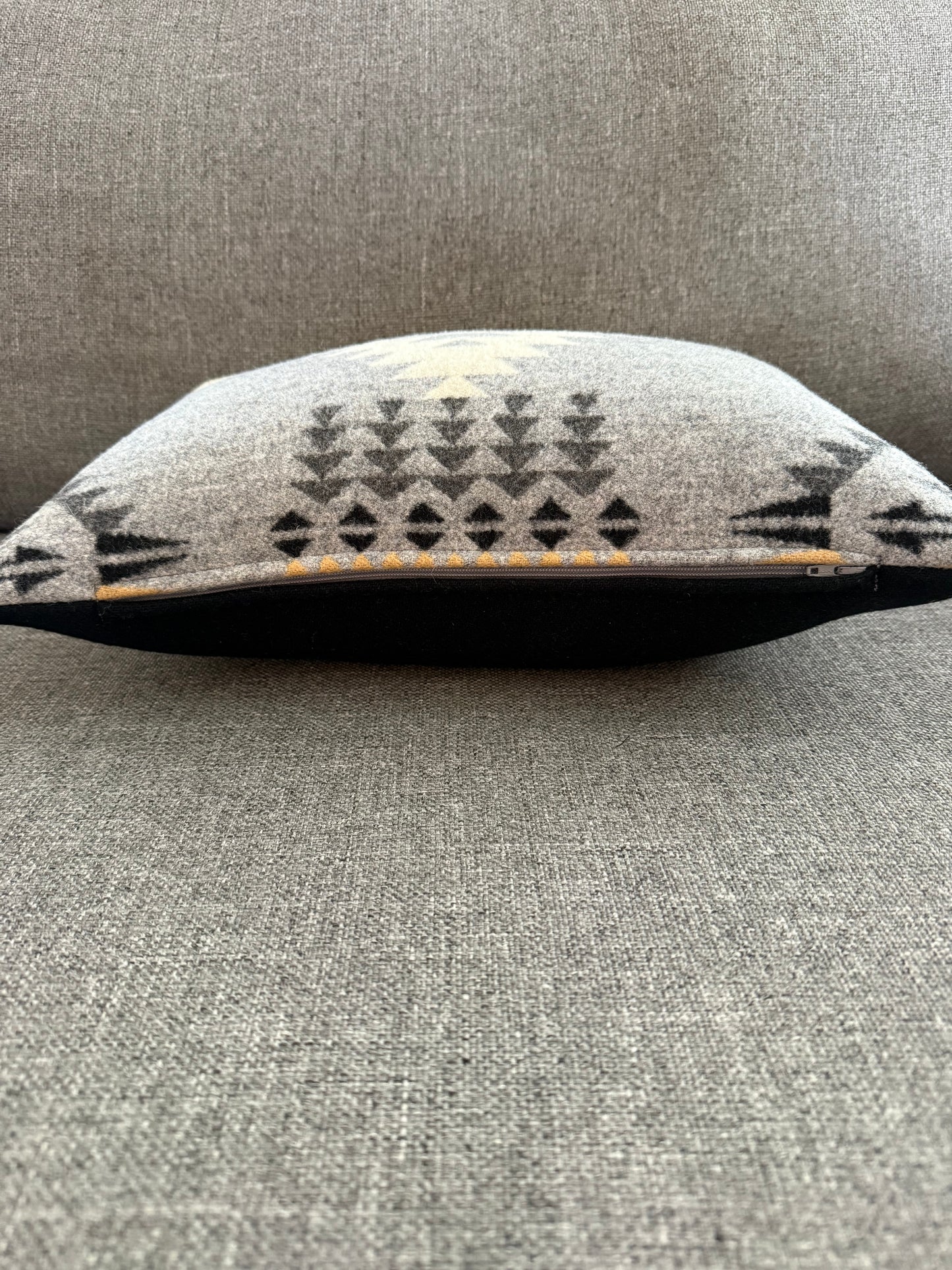 Small Rancho Arroyo Silver Pillow