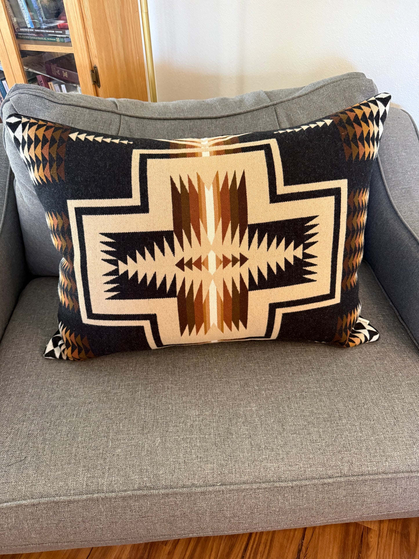 Oxford Harding Pillow