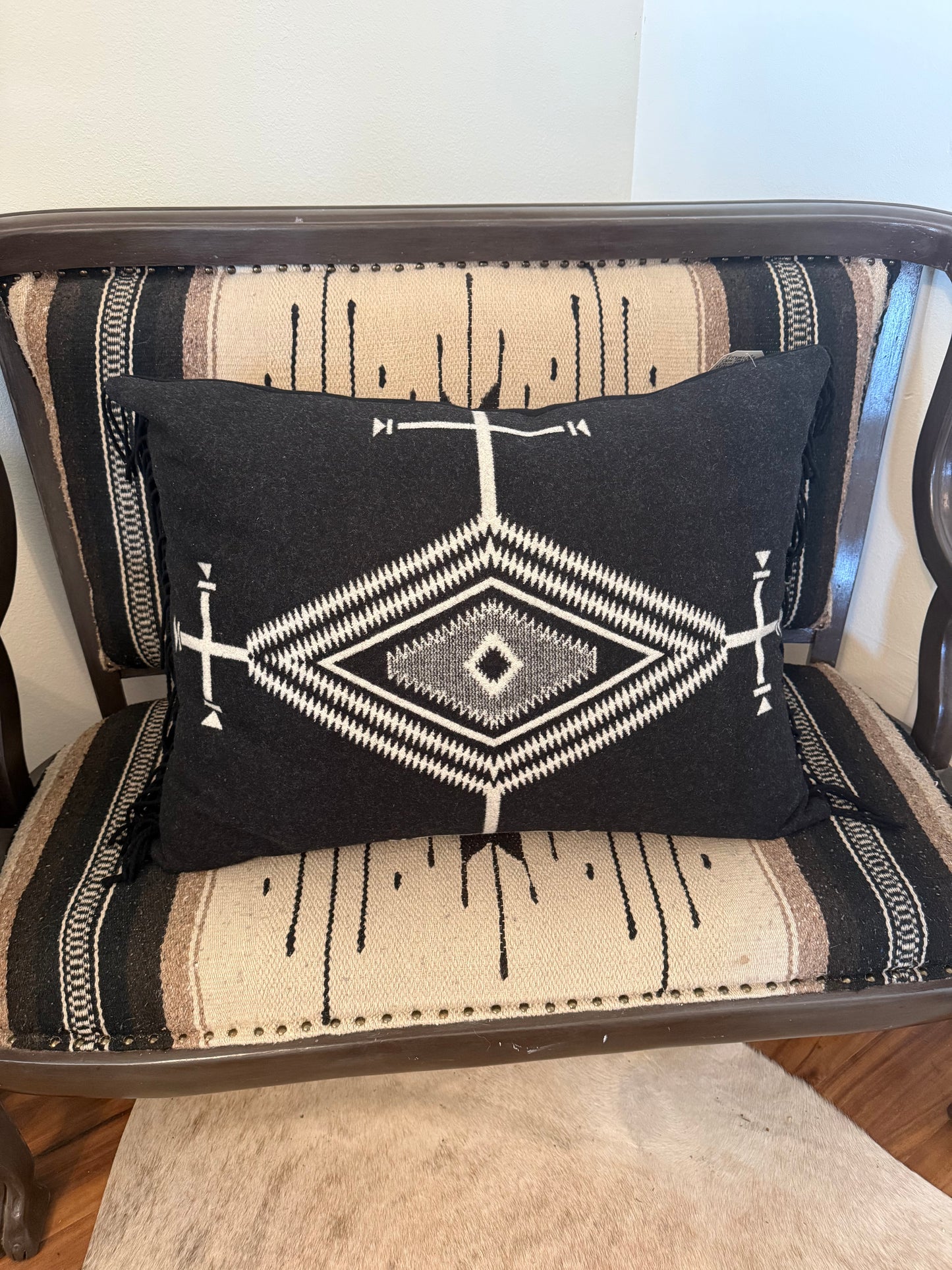 Los Ojos Pillow