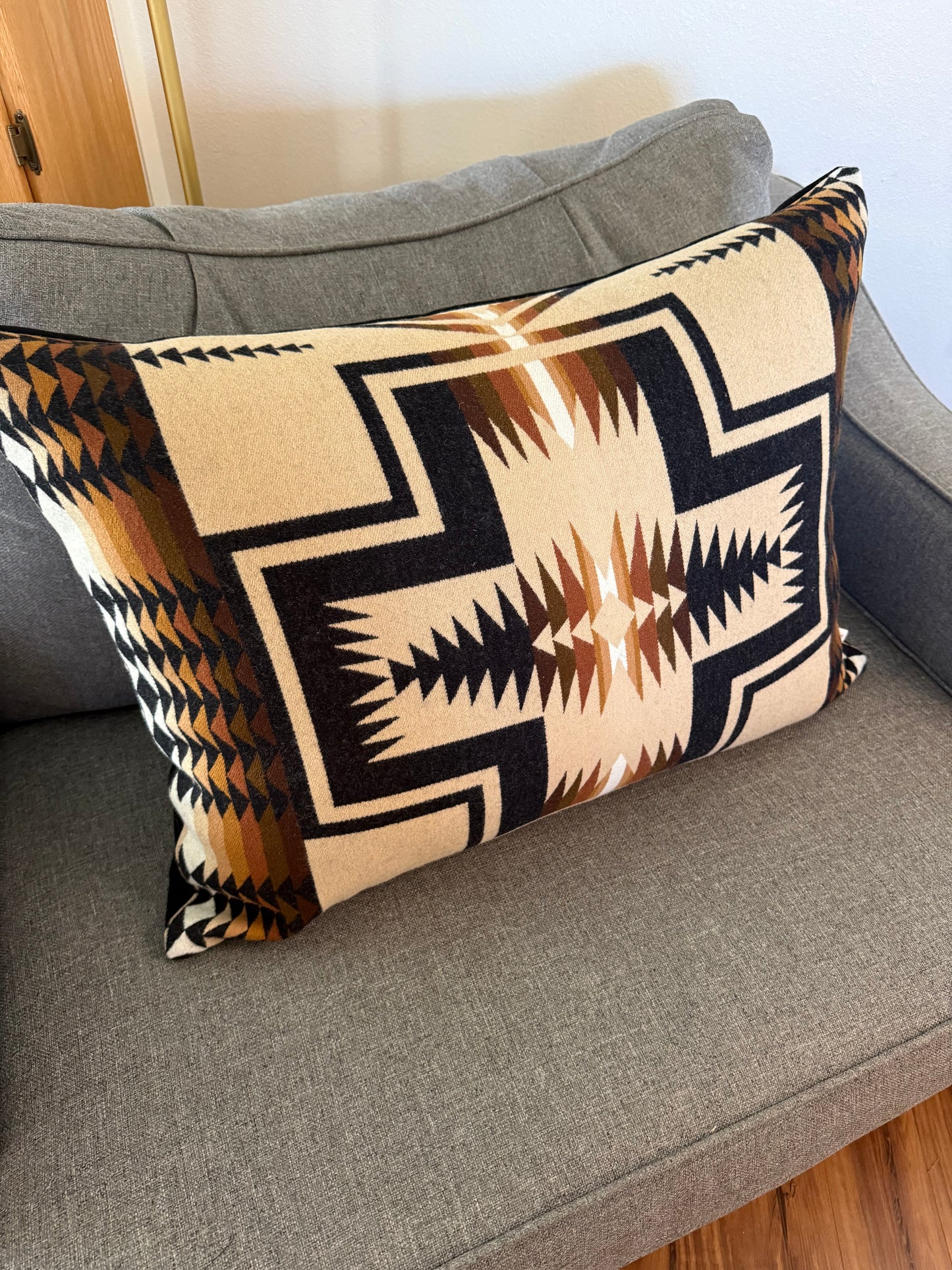 Oxford Harding Pillow