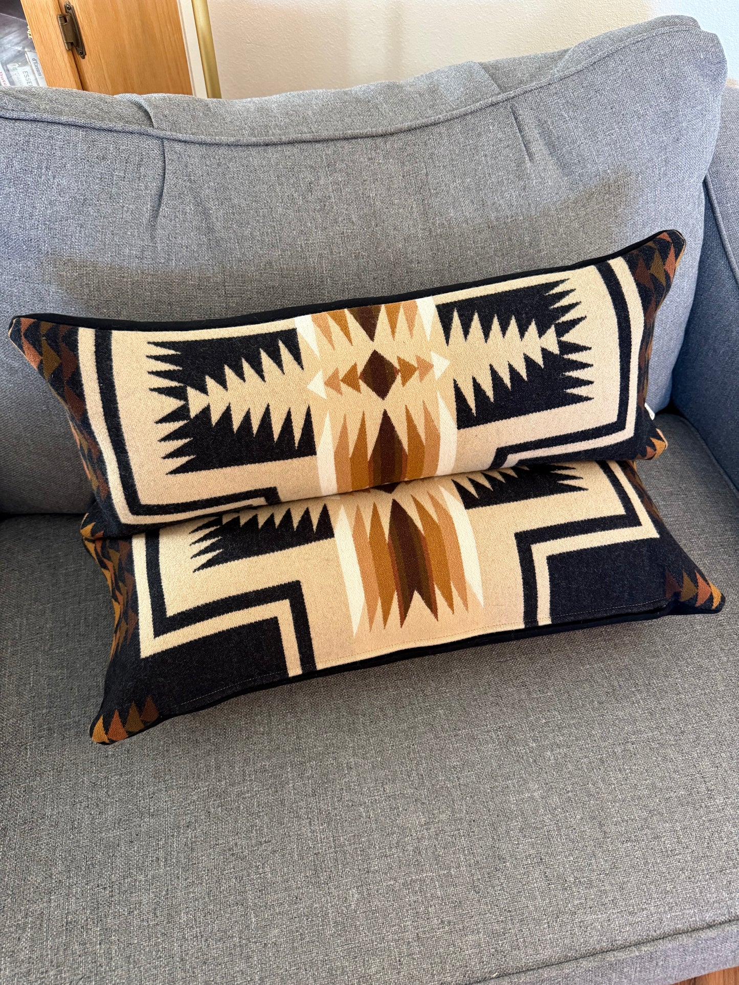 Oxford Harding Lumbar Pillow