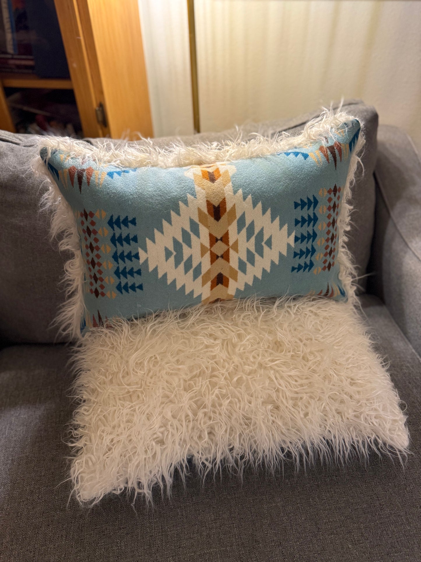 Rancho Arroyo Aqua Pillow Set