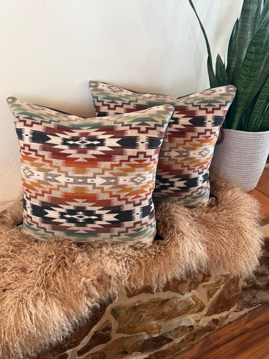 Mesilla Pillow Set