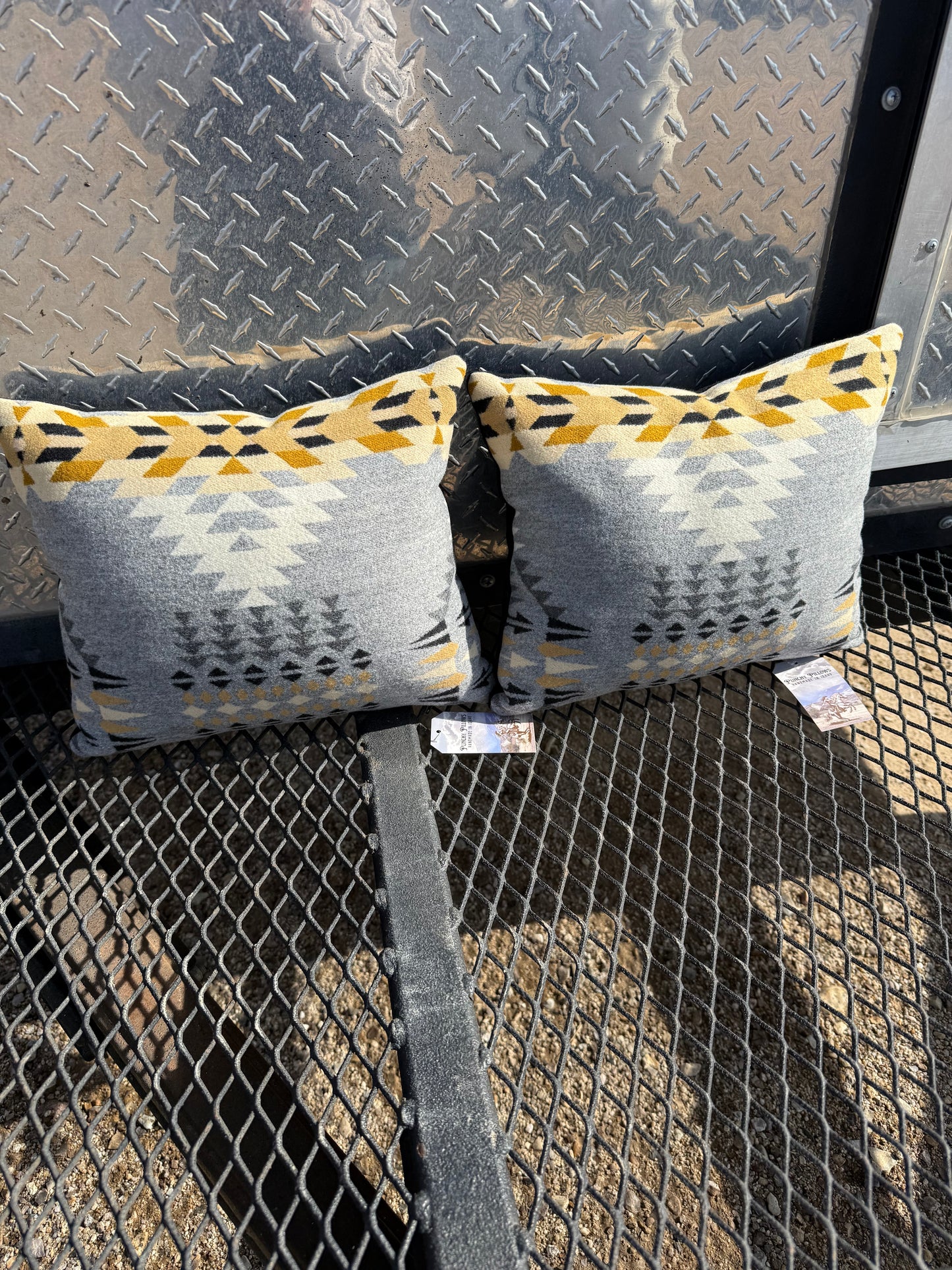 Rancho Arroyo Silver Pillow Set