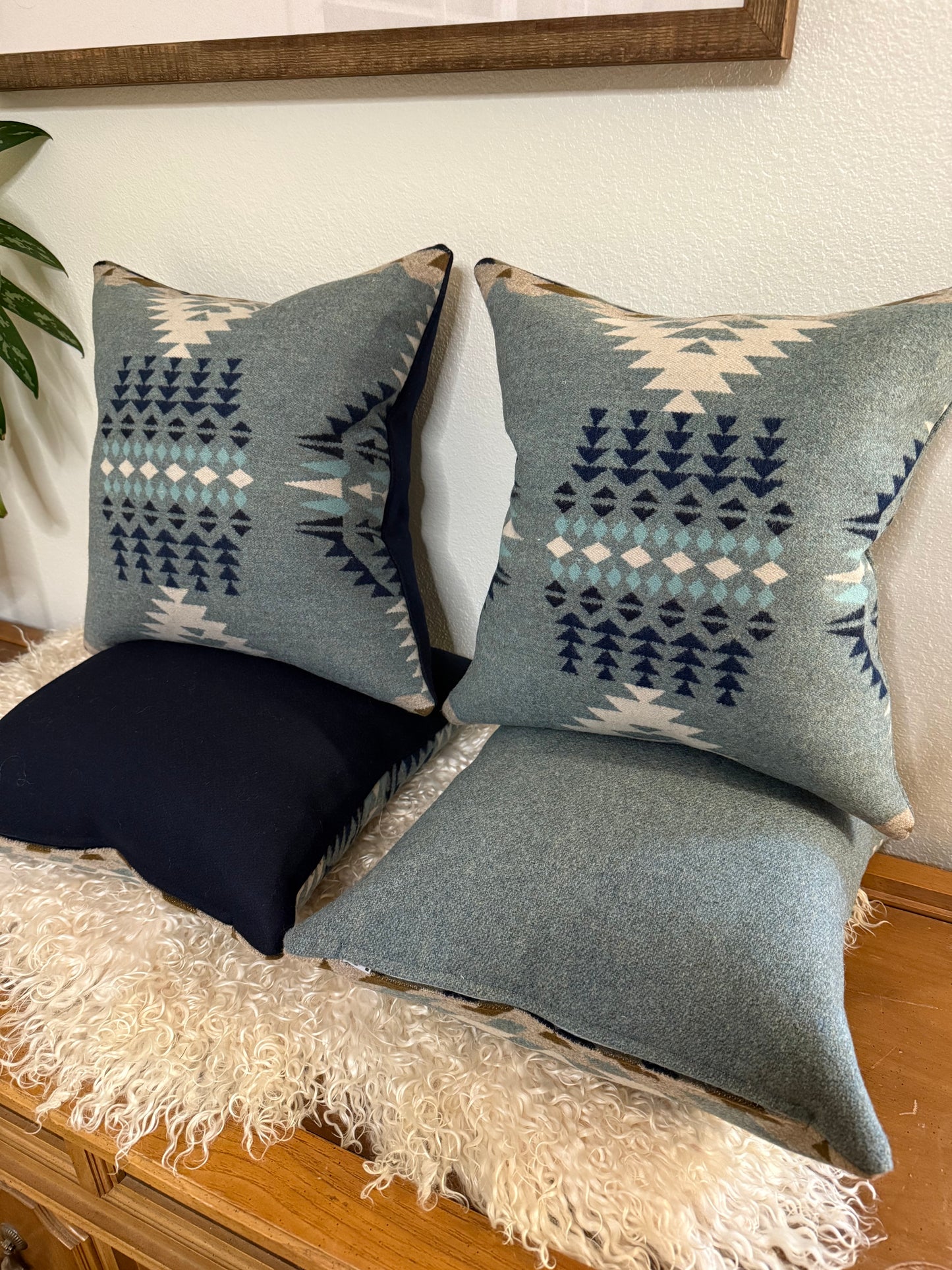 Set of Rancho Arroyo Shale Pillows (Navy)