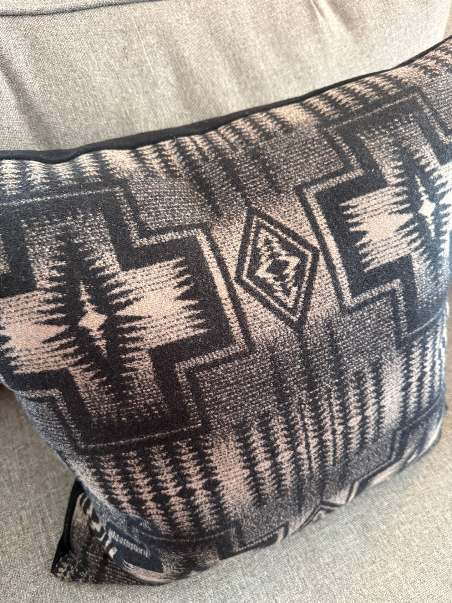 Black & Tan Harding Pillow