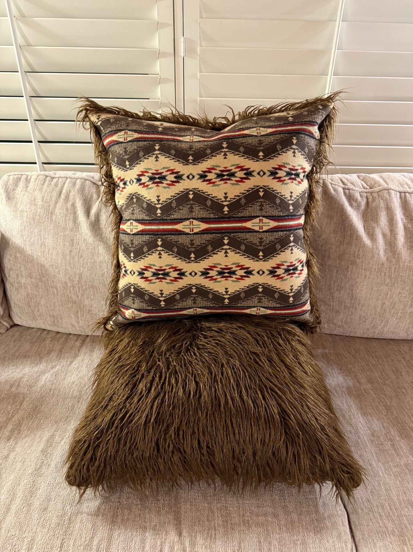 Spirit of the People Pillow Set