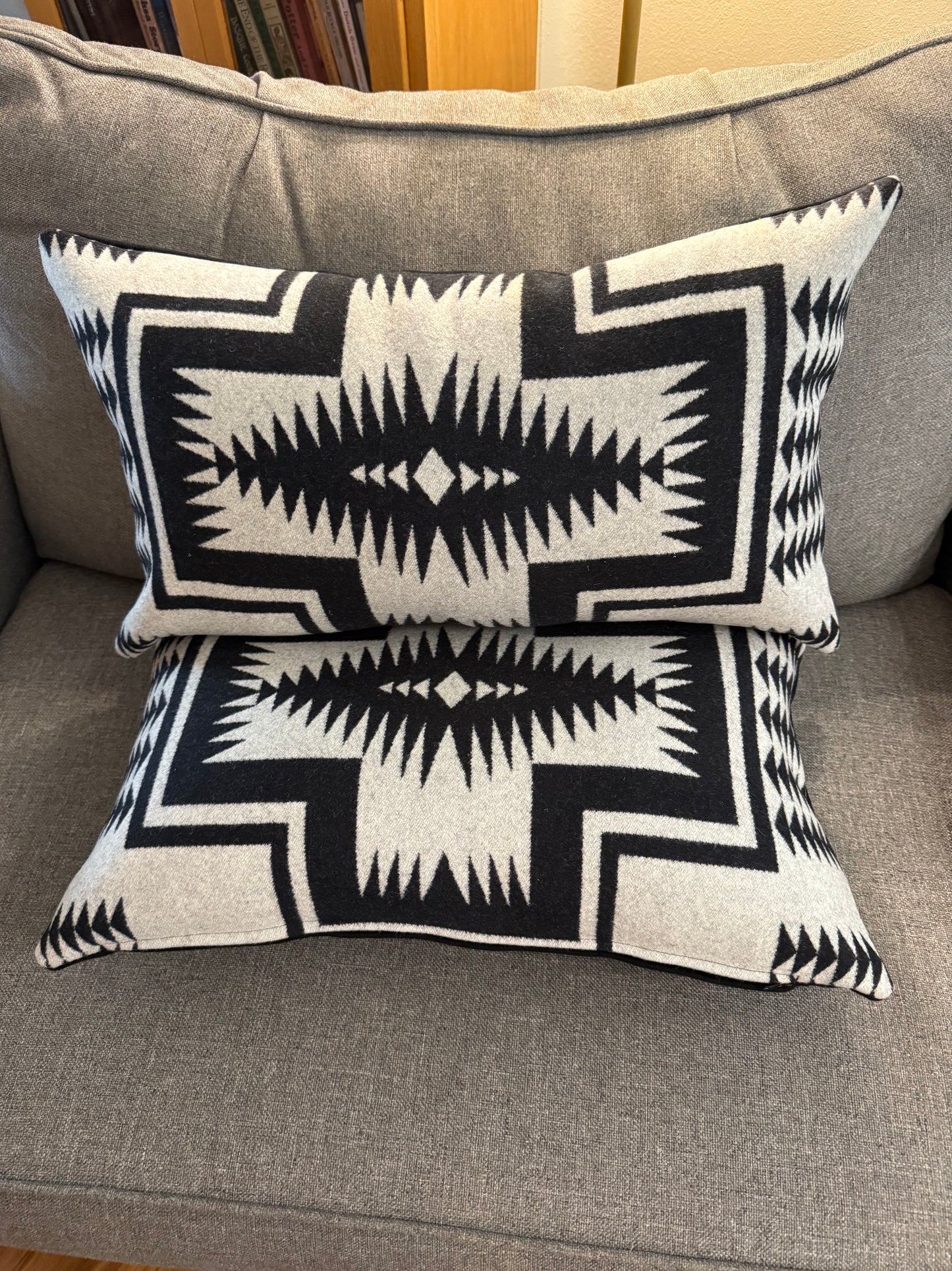 Black & White Walking Rock Pillow Set