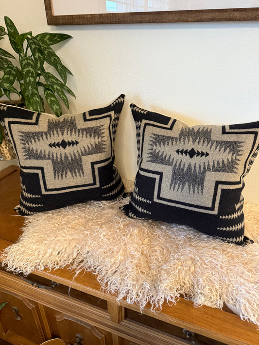 Black & Tan Harding Set